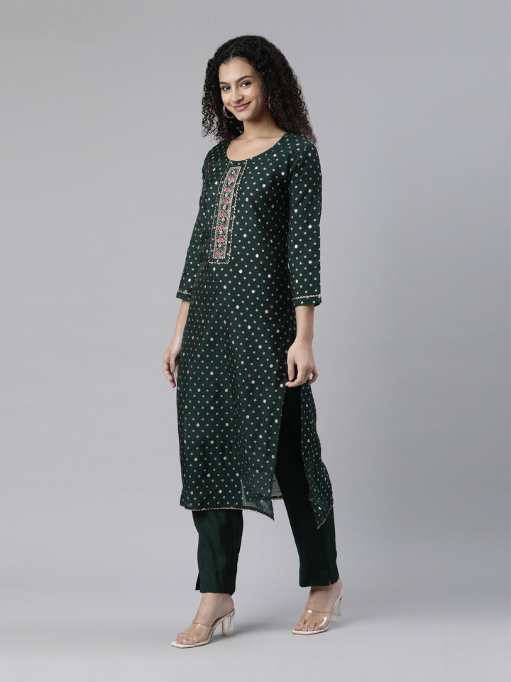 Neerus Green Regular Knee Length Printed Kurta Solid Trousers With Dupatta
