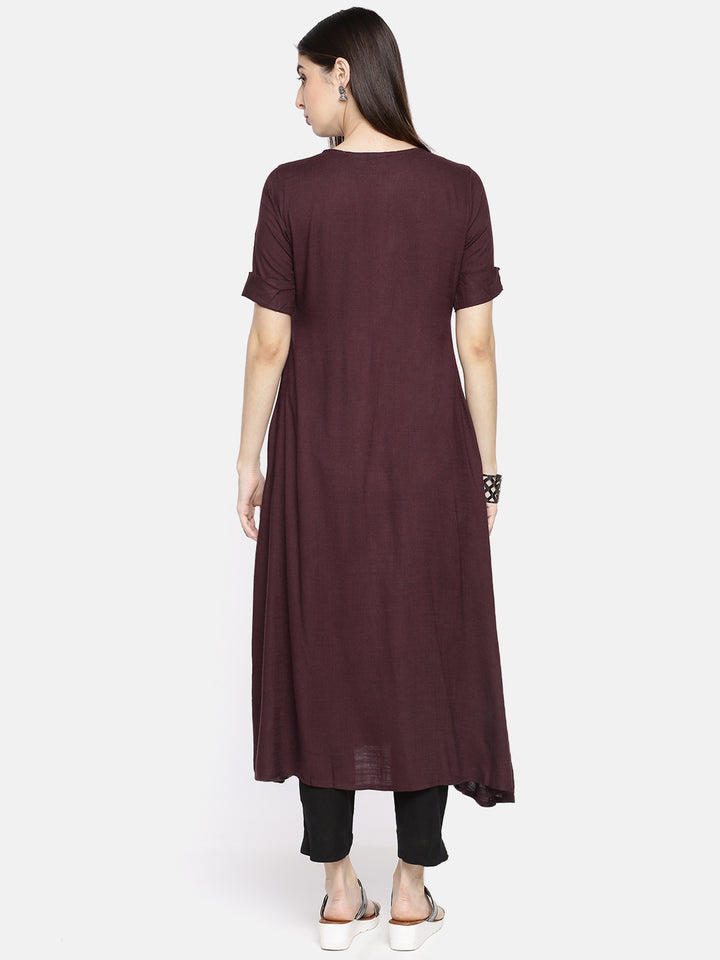 Neerus Women Burgundy Beige Colourblocked Straight Kurta
