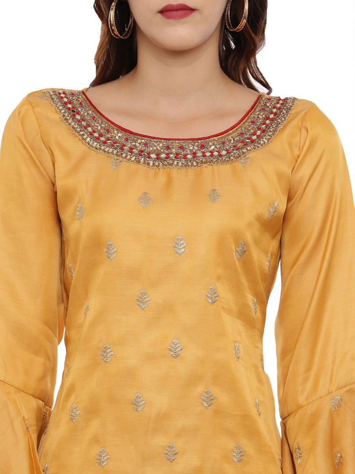 Neerus Red & Yellow Zari Kurta With Pant & Dupatta