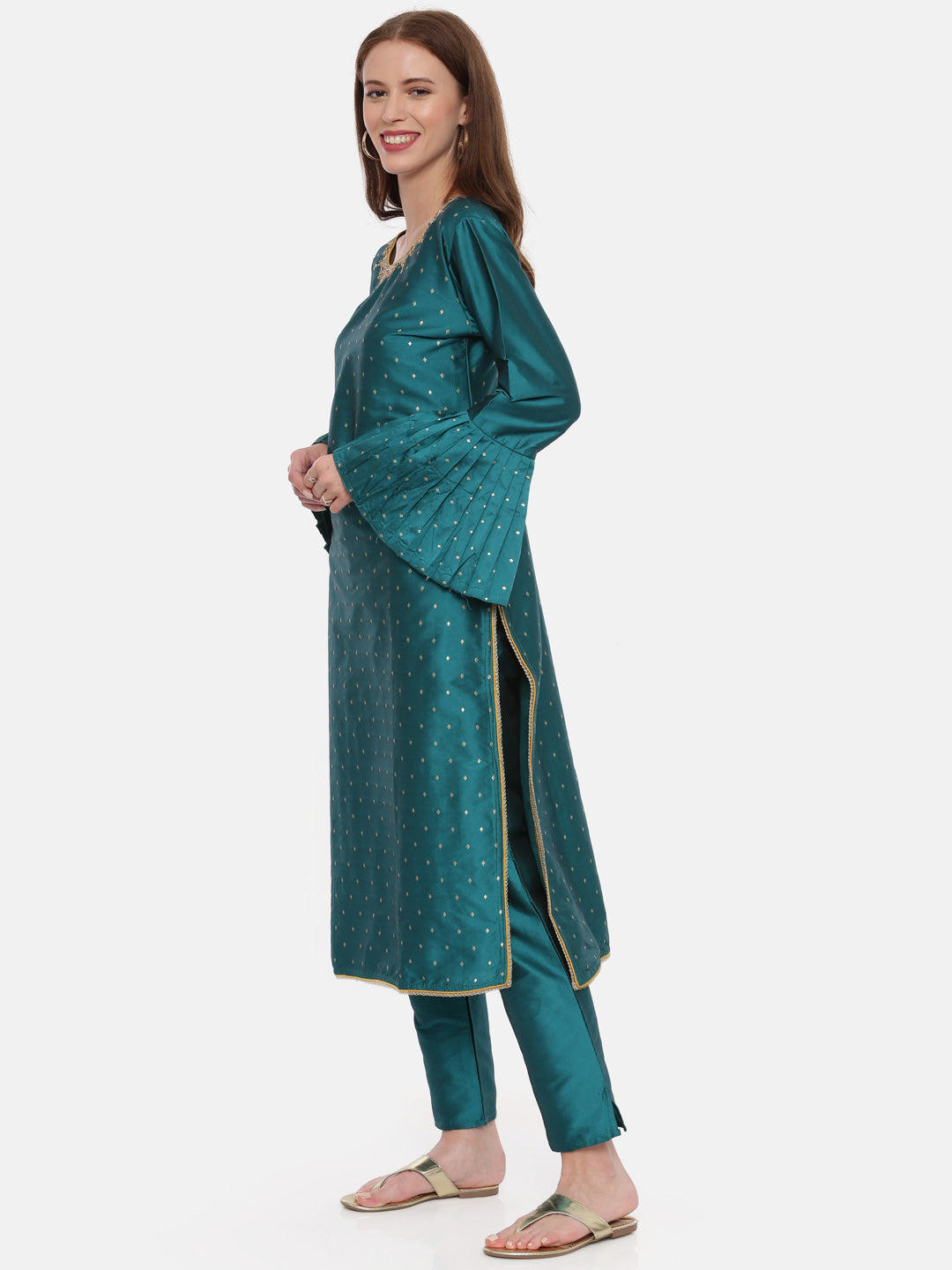 Neerus Green cotton woven kurta set - front view
