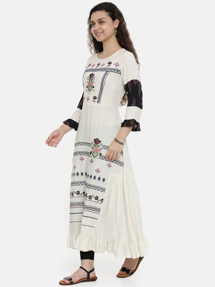 Neerus White Embroidered Anarkali Kurta
