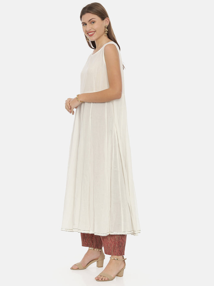 Neerus Beige muslin solid kurti - side view