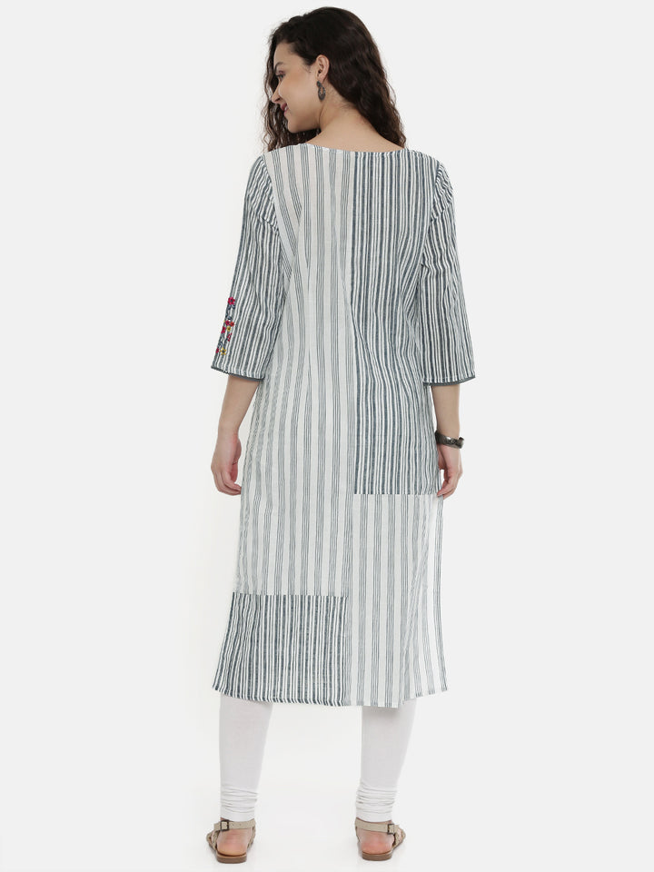 Neerus White Cotton Printed Straight Kurta - detail view 1