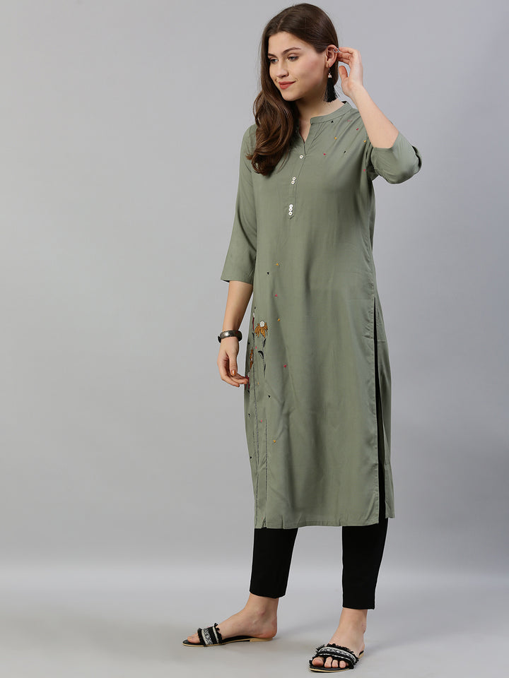 Neerus Green rayon embroidered straight kurta - detail view 3