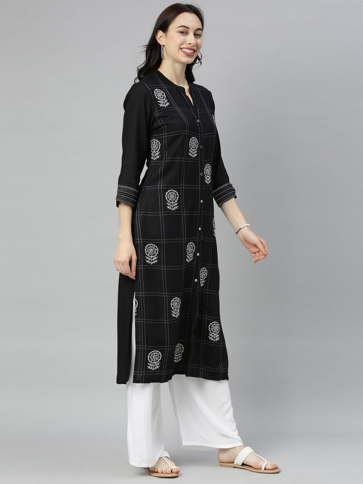 Neerus Black embellished zari straight kurta - detail view 3