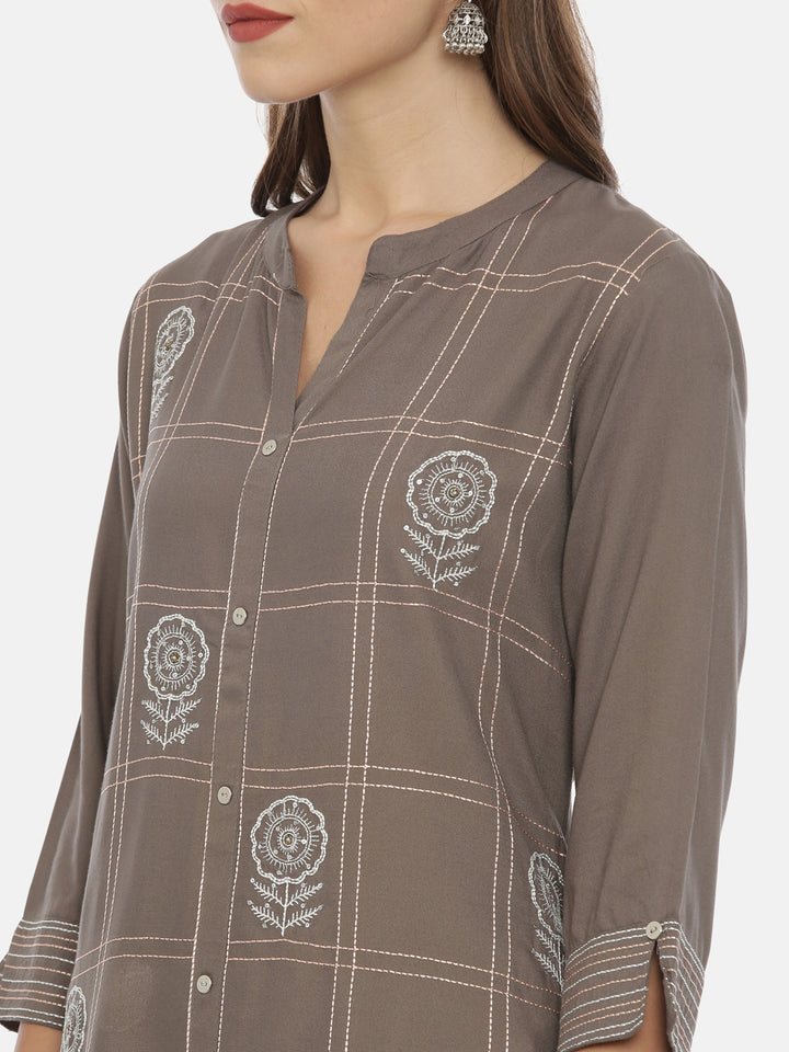 Neerus Grey Embroidered Straight Kurta