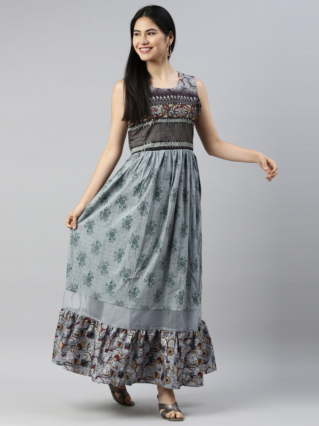 Neerus Grey cotton solid kurti - detail view 3