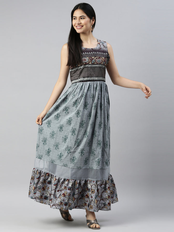 Neerus Grey cotton solid kurti - detail view 3