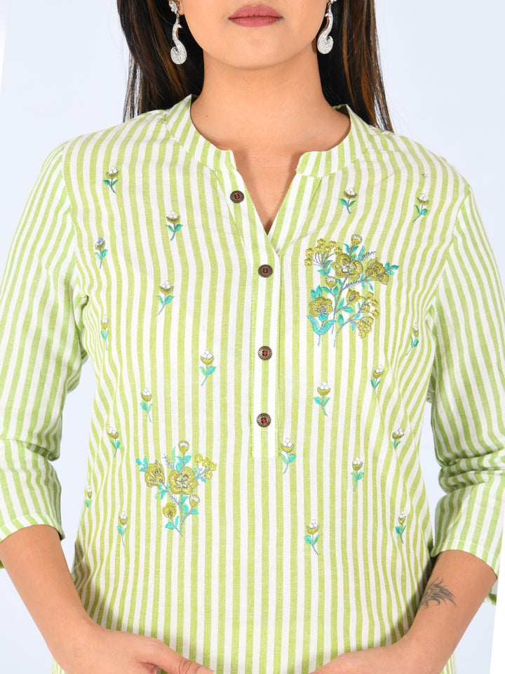 Neerus Light Green Embroidered Straight Kurta