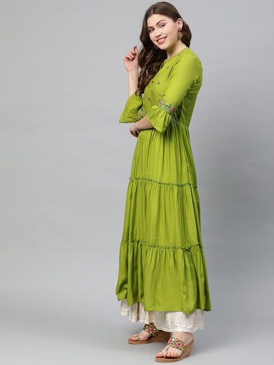 Neeru's Women Green Woven Design A-Line Tiered Kurta