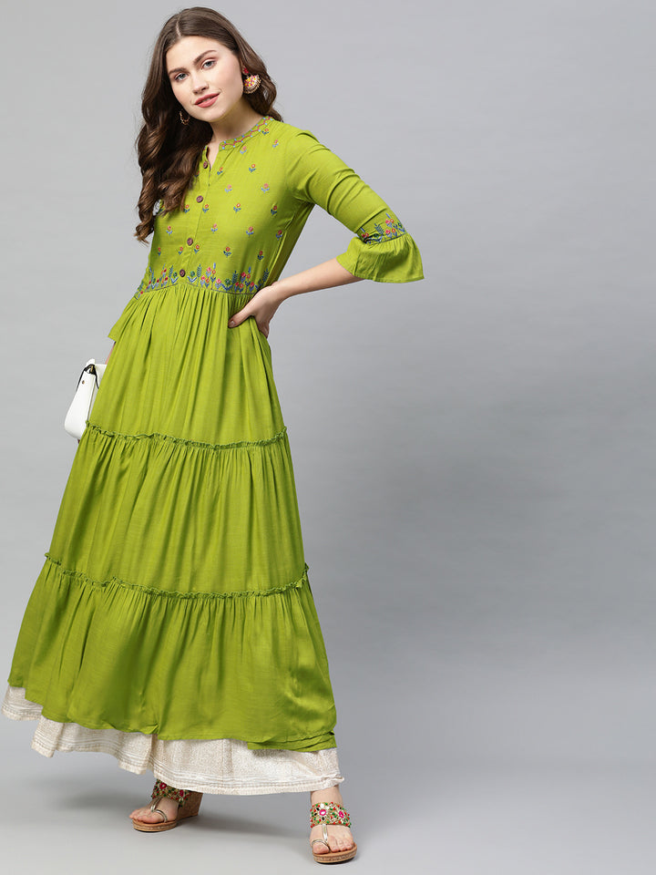 Neerus Green rayon woven A-line tiered kurta - detail view 2