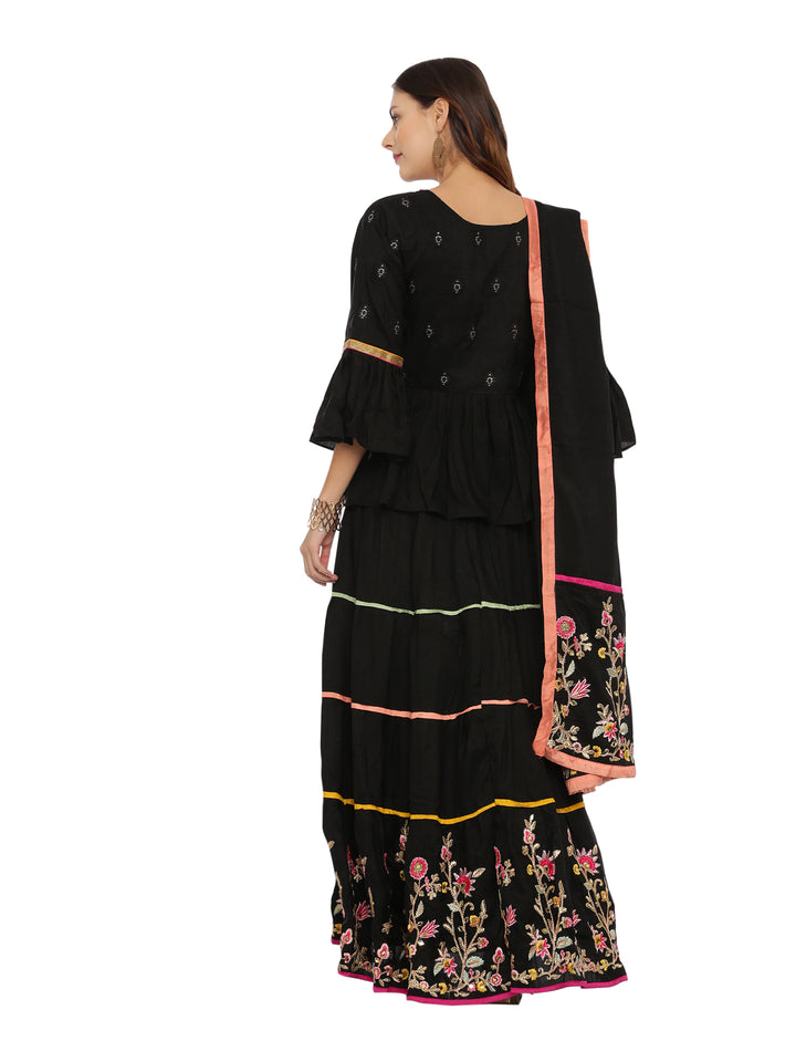 Neerus Black Embellished Kurti With Skirt & Dupatta