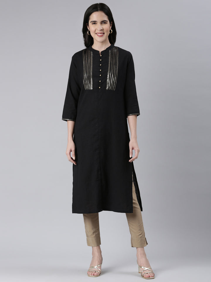 Neerus Black Straight Solid Cotton Kurtas