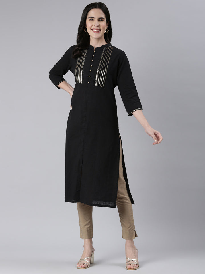 Neerus Black Straight Solid Cotton Kurtas