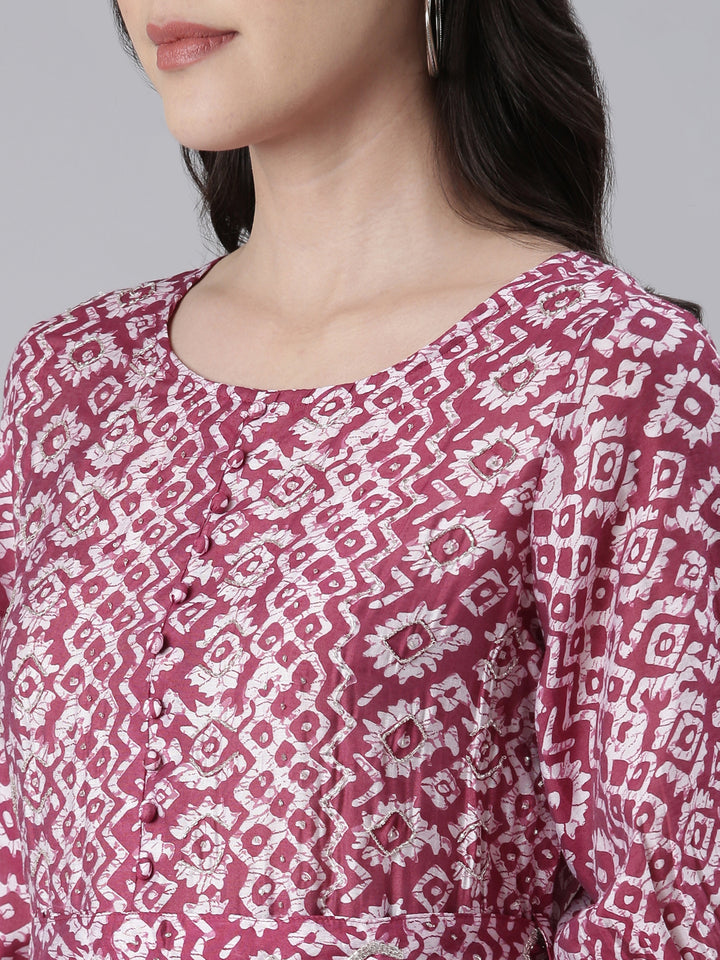 Neerus Maroon muslin printed maxi dress - detail view 1