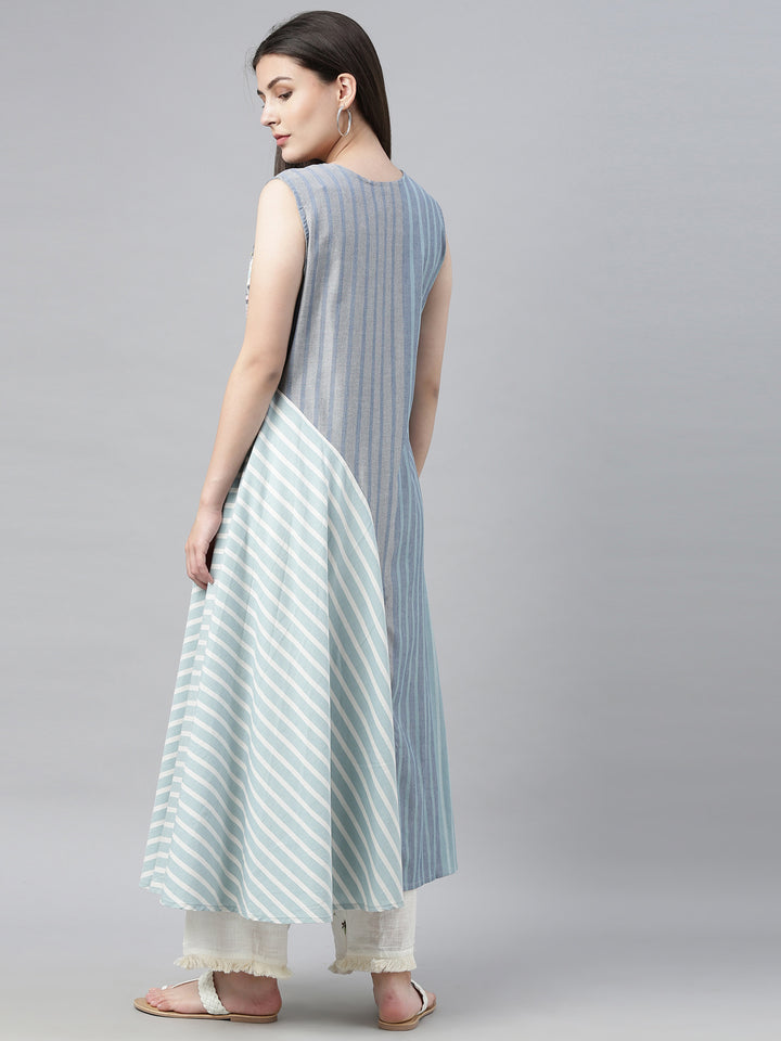 Neerus Blue printed striped flared kurta - detail view 3