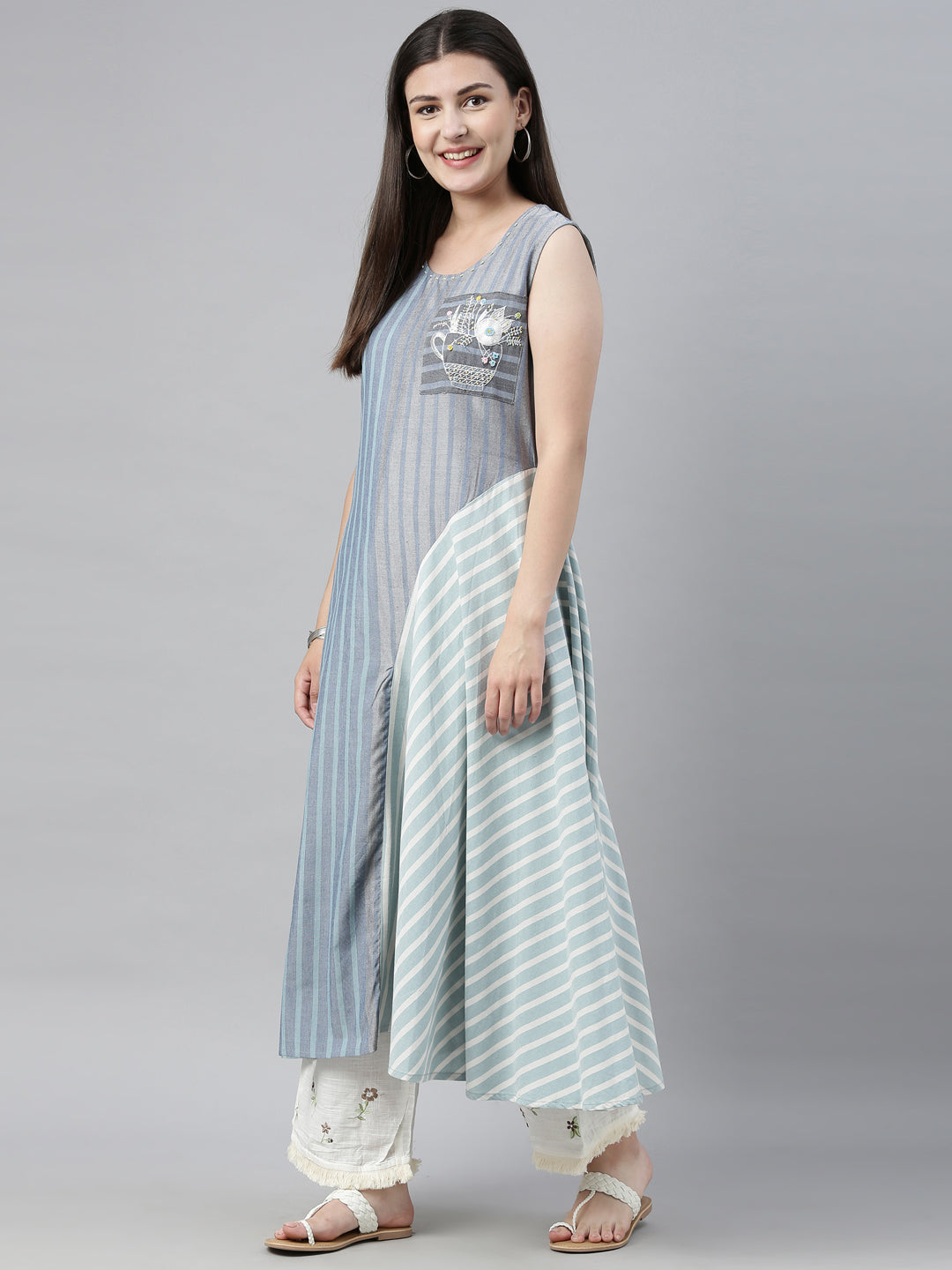 Neerus Blue printed striped flared kurta - detail view 4