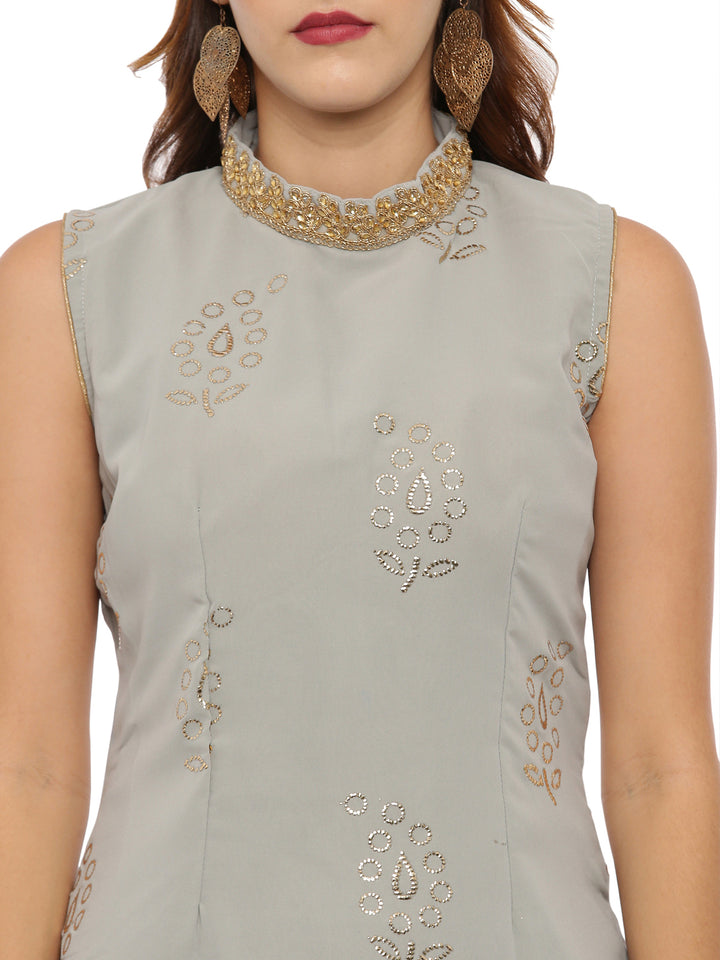 Neerus Grey georgette sleeveless suit skirt set - back view