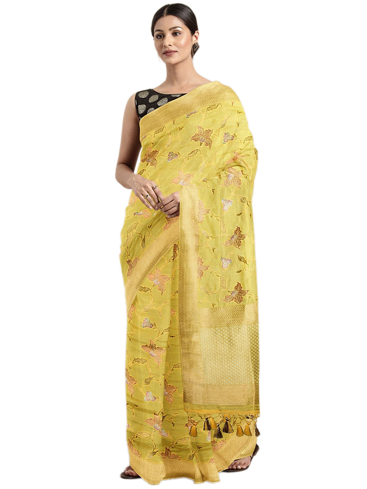 Neerus Yellow Printed Saree With Blouse