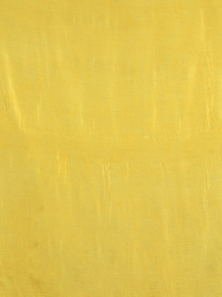 Neerus Yellow Printed Saree With Blouse