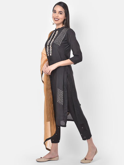 Neeru's Black Embellished Kurta With Pant & Dupatta