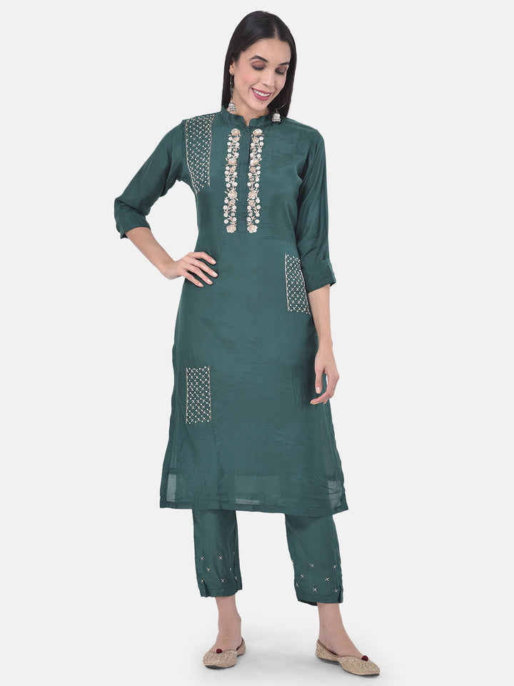Neerus Green embellished kurta set with pant and dupatta - detail view 4