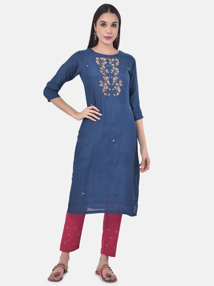 Neerus Blue embellished kurta set with pant and dupatta - detail view 4