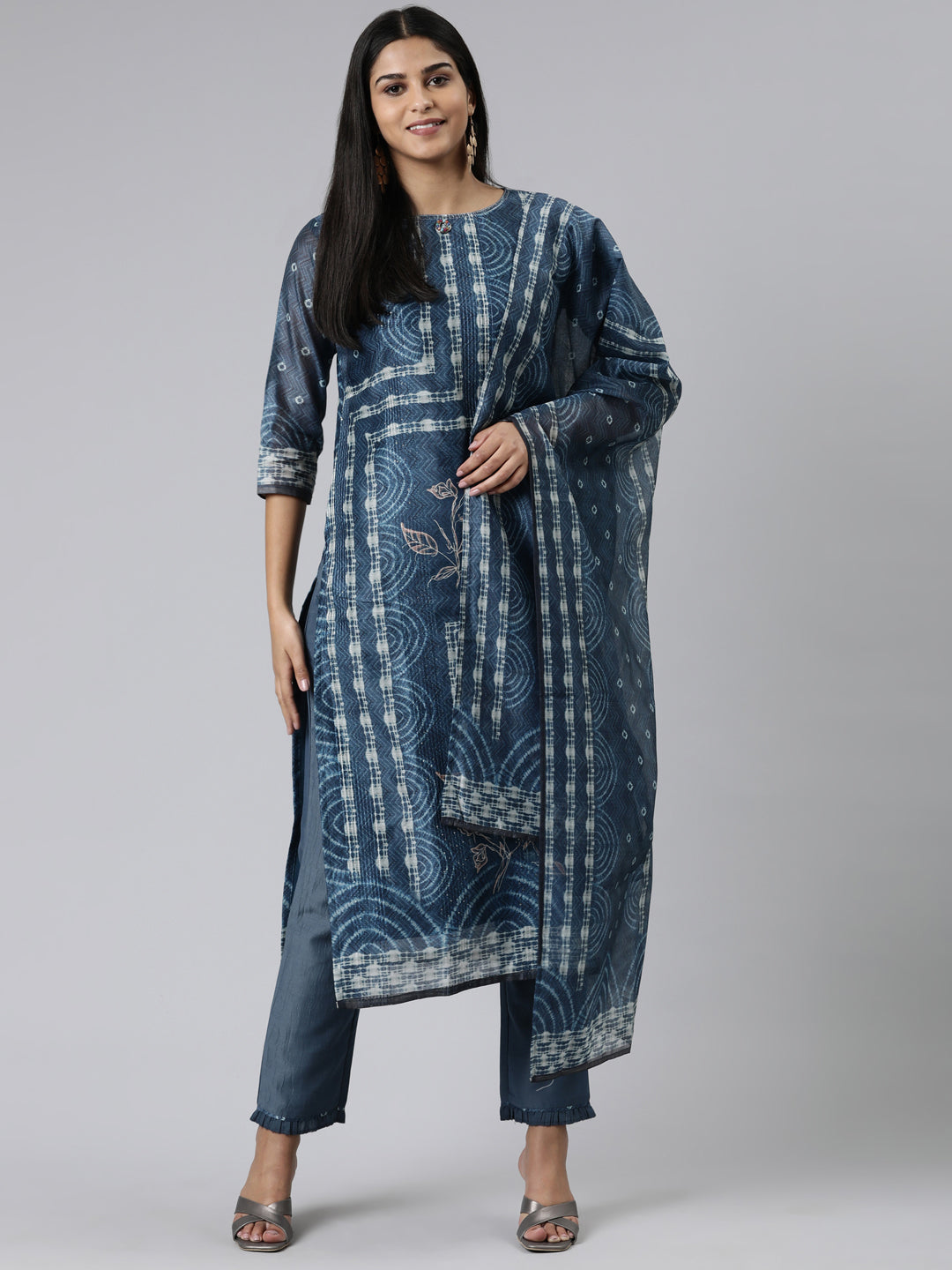 Neerus Green Regular Calf Length Printed Kurta Printed Trousers With Dupatta