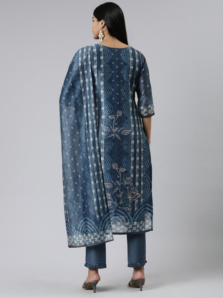 Neerus Green Regular Calf Length Printed Kurta Printed Trousers With Dupatta