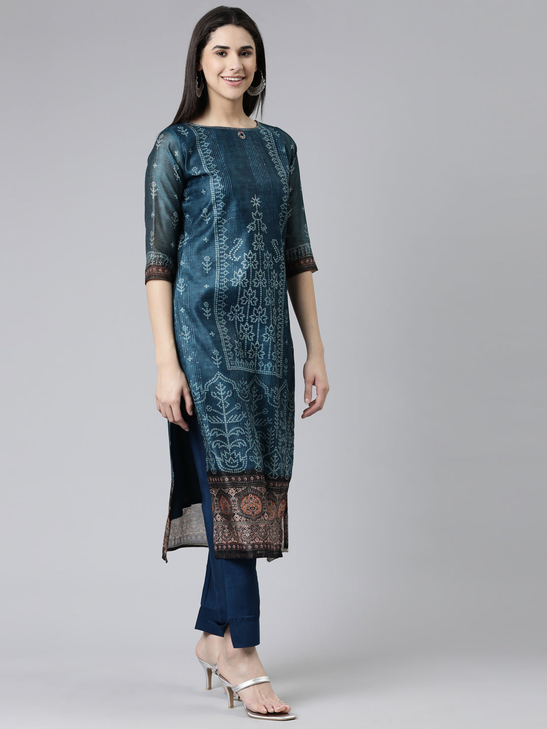 Neerus Green Regular Knee Length Printed Kurta Solid Trousers With Dupatta