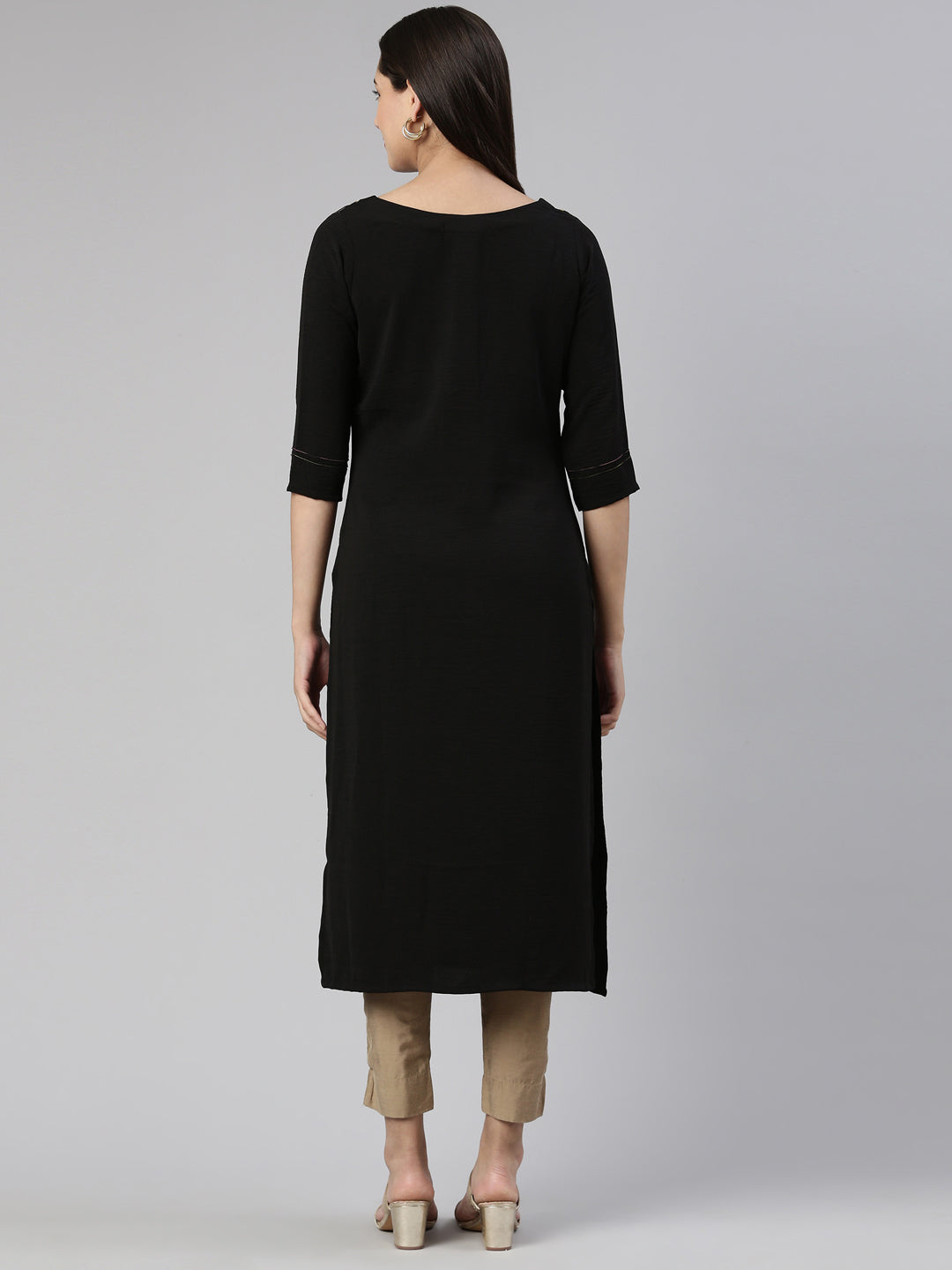 Neerus Black Straight Straight Cotton Kurtas