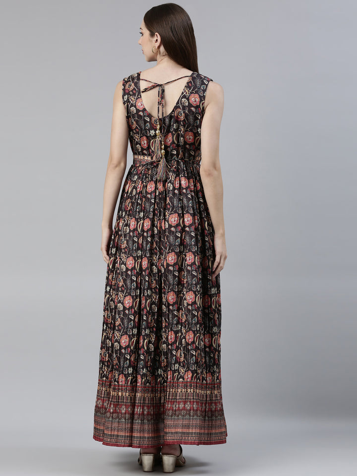 Neerus Black raw silk printed flared maxi dress - side view