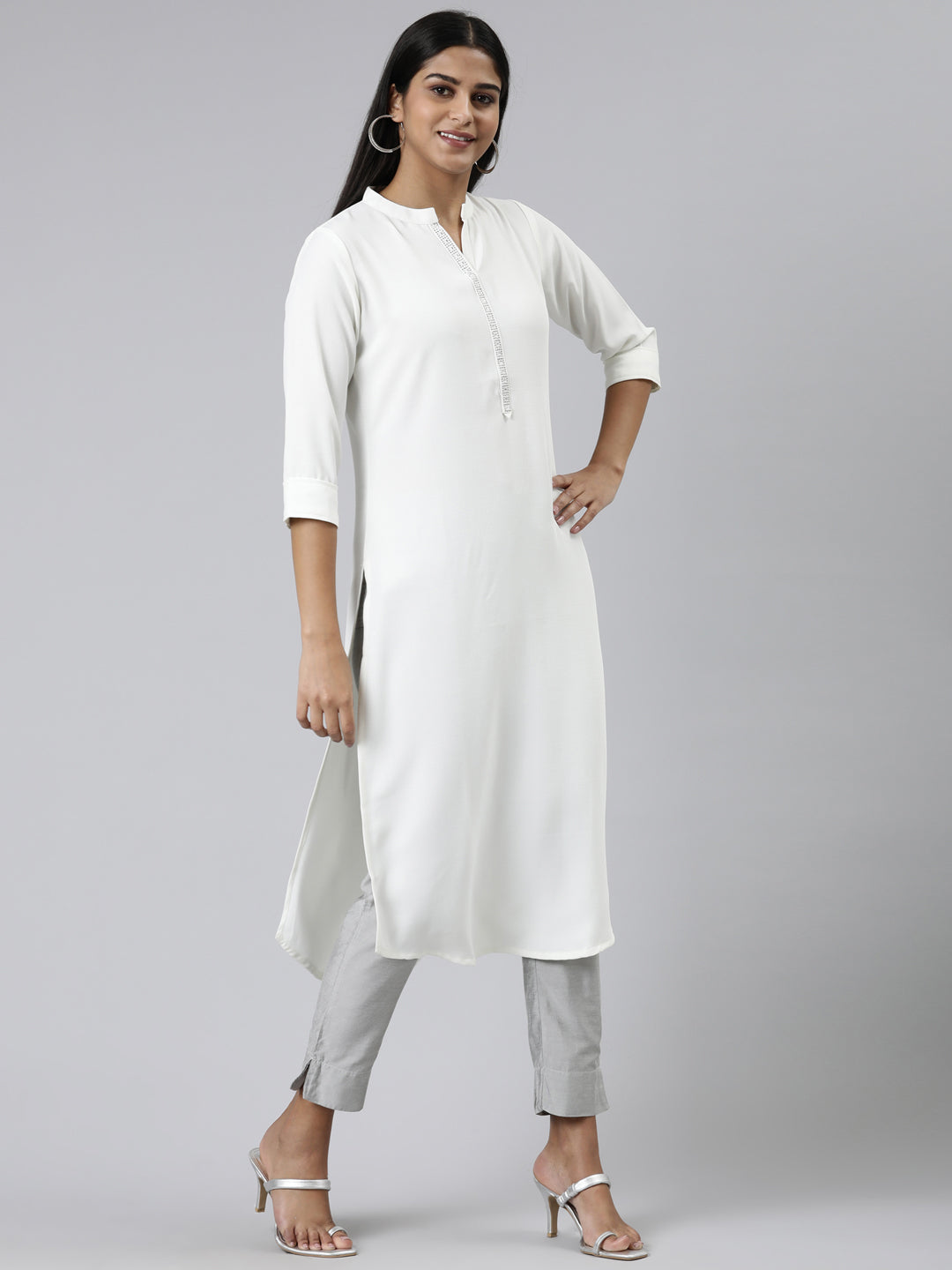 Neerus Off White Straight Solid Viscose Rayon Kurtas