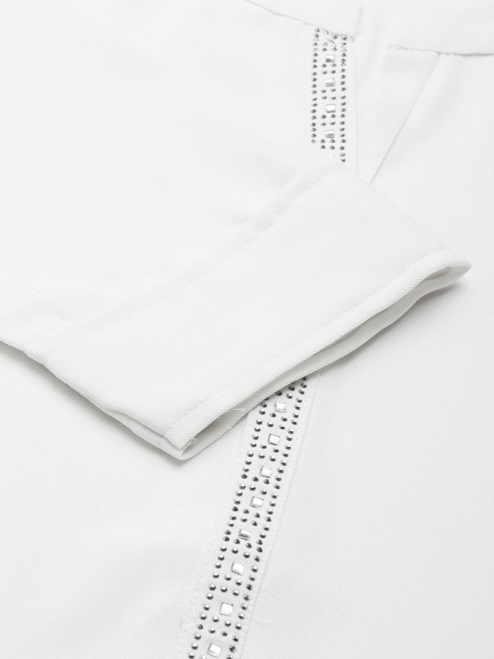 Neerus Off White Straight Solid Viscose Rayon Kurtas