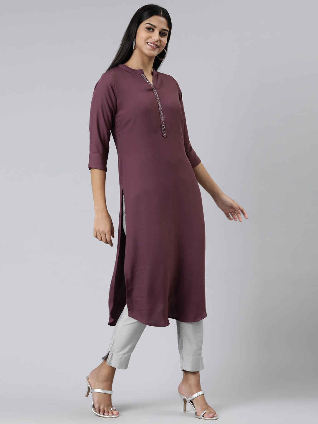 Neerus Maroon Straight Solid Viscose Rayon Kurta