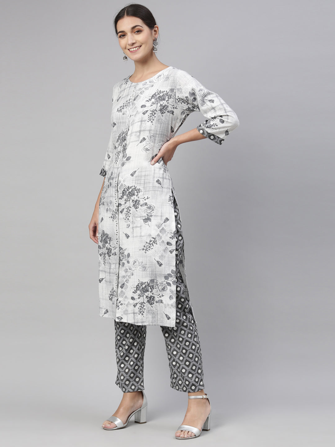 Neeru'S grey color, slub rayon fabric kurta set