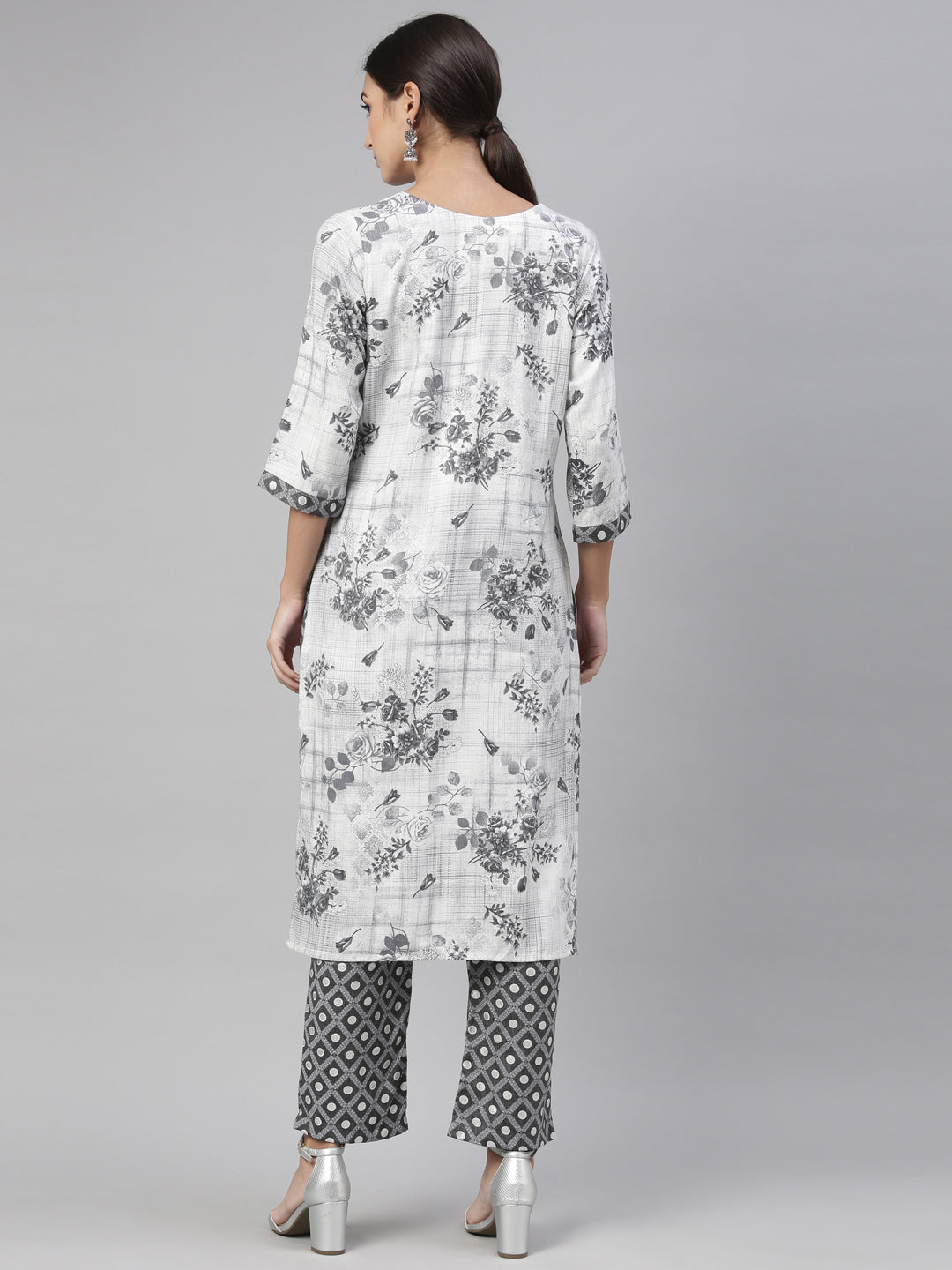 Neeru'S grey color, slub rayon fabric kurta set