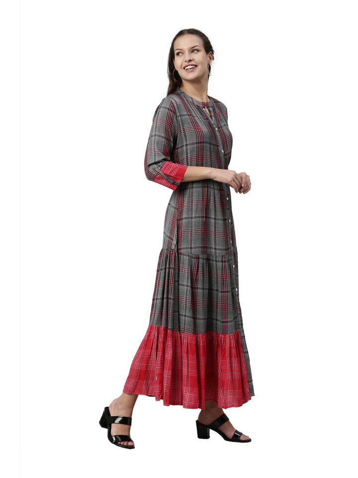 Neerus Grey rayon solid kurta - detail view 1