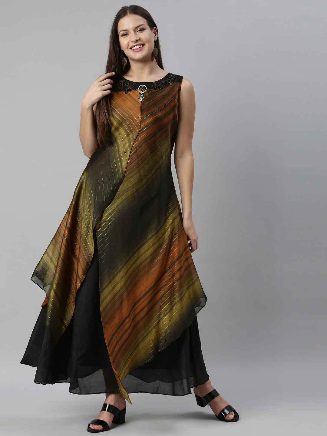 Neerus Green silk solid kurta - detail view 3