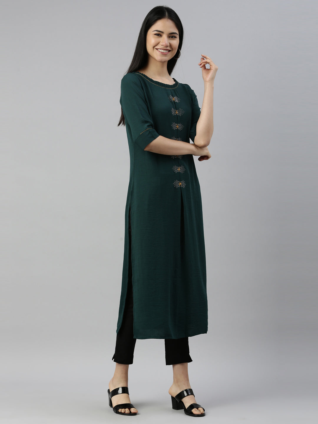 Neeru'S B GREEN Color MOUSE CREPE Fabric Kurta