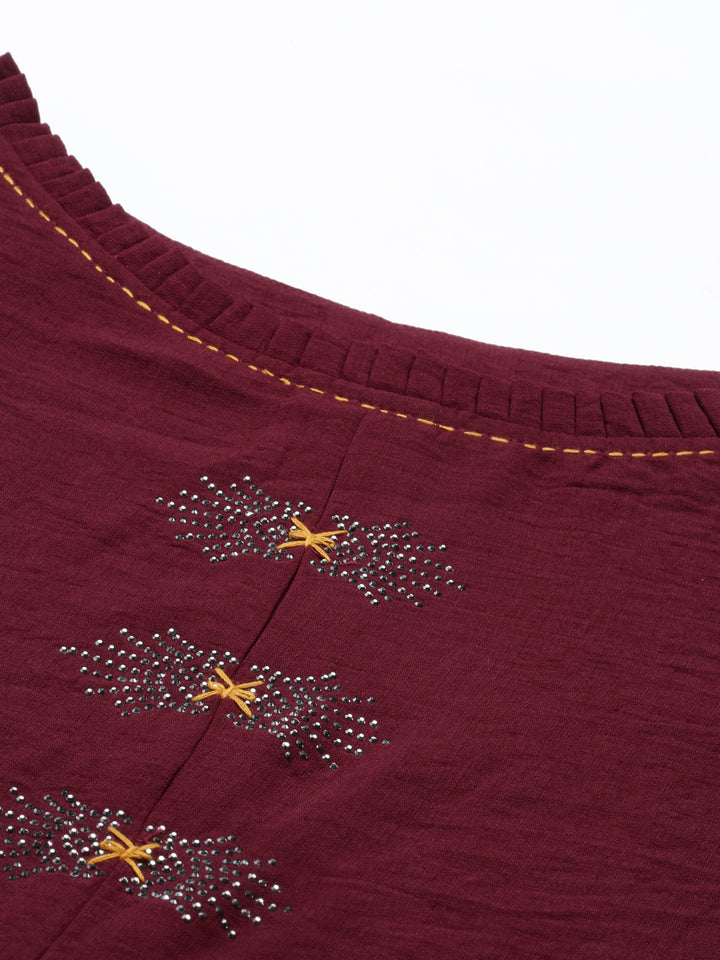 Neerus Maroon crepe solid kurta - detail view 5