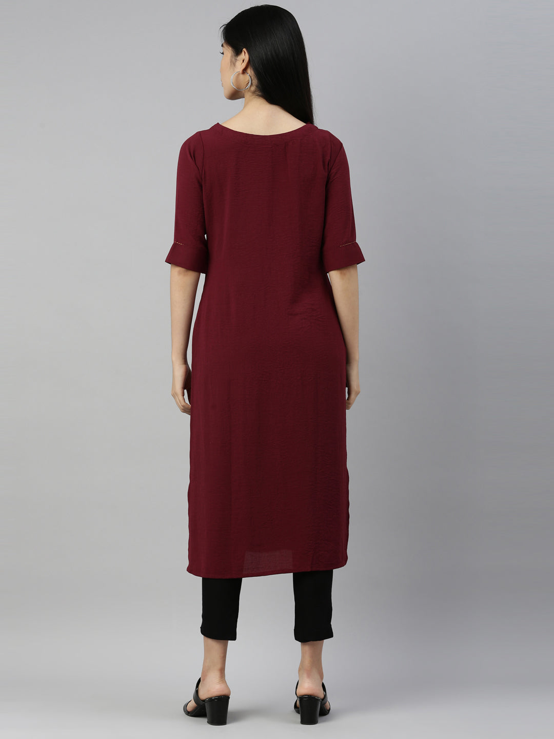 Neerus Maroon crepe solid kurta - detail view 1