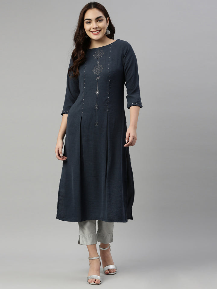 Neerus Grey rayon solid kurti - detail view 3
