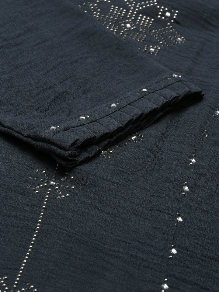 Neerus Grey rayon solid kurti - detail view 4