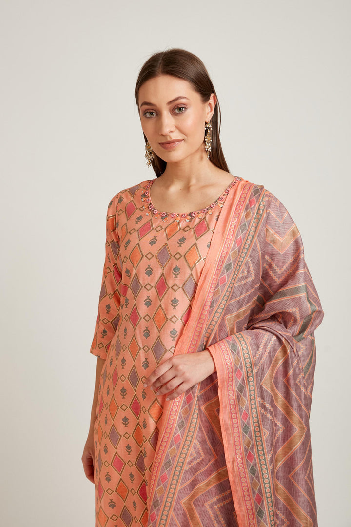 Neerus Orange modal printed suit set - detail view 1
