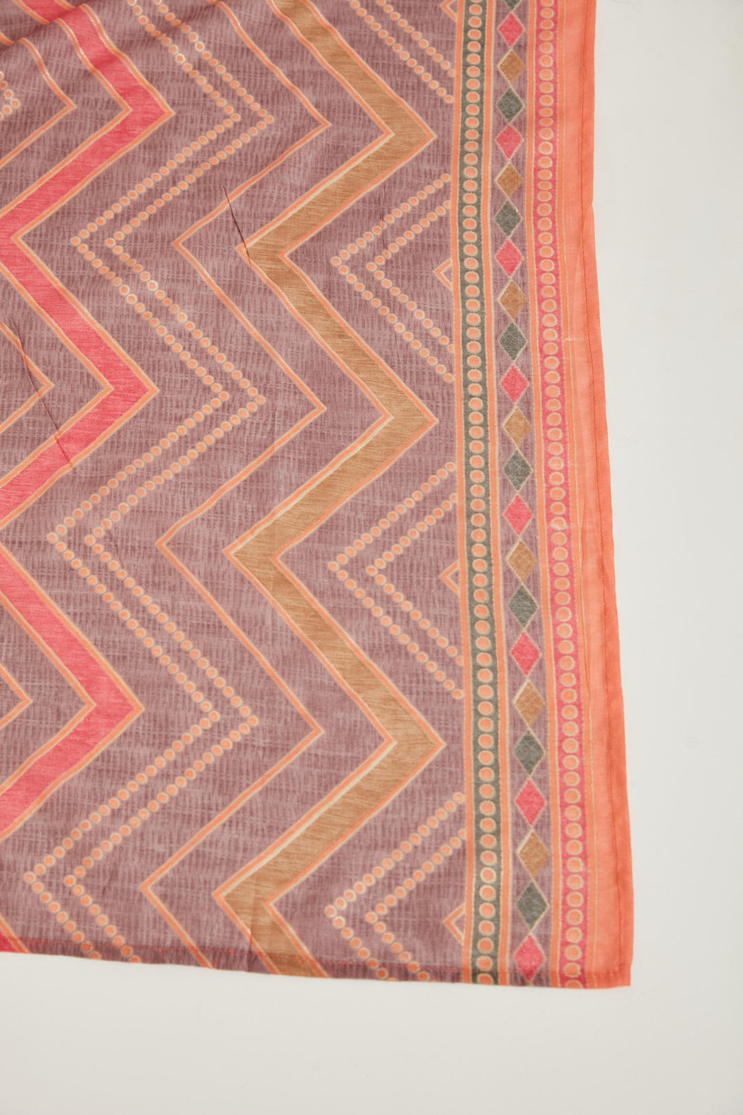 Neerus Orange modal printed suit set - detail view 4