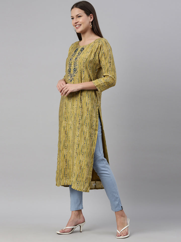 Neerus Mehadi Green Color Georgette Fabric Kurta