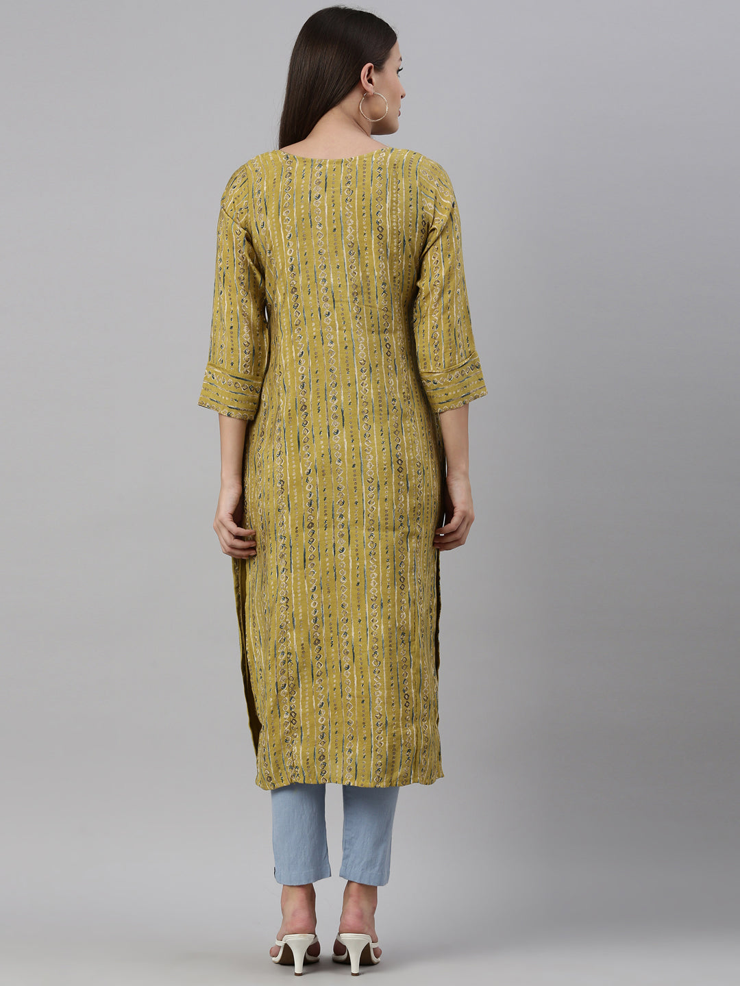 Neerus Mehadi Green Color Georgette Fabric Kurta