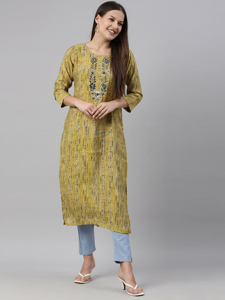 Neerus Mehadi Green Color Georgette Fabric Kurta