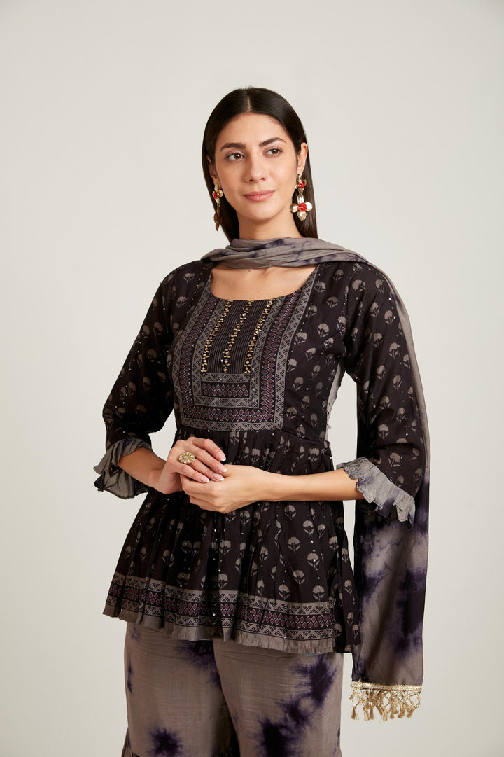 Neerus Black Color Muslin Fabric Salwar Kameez